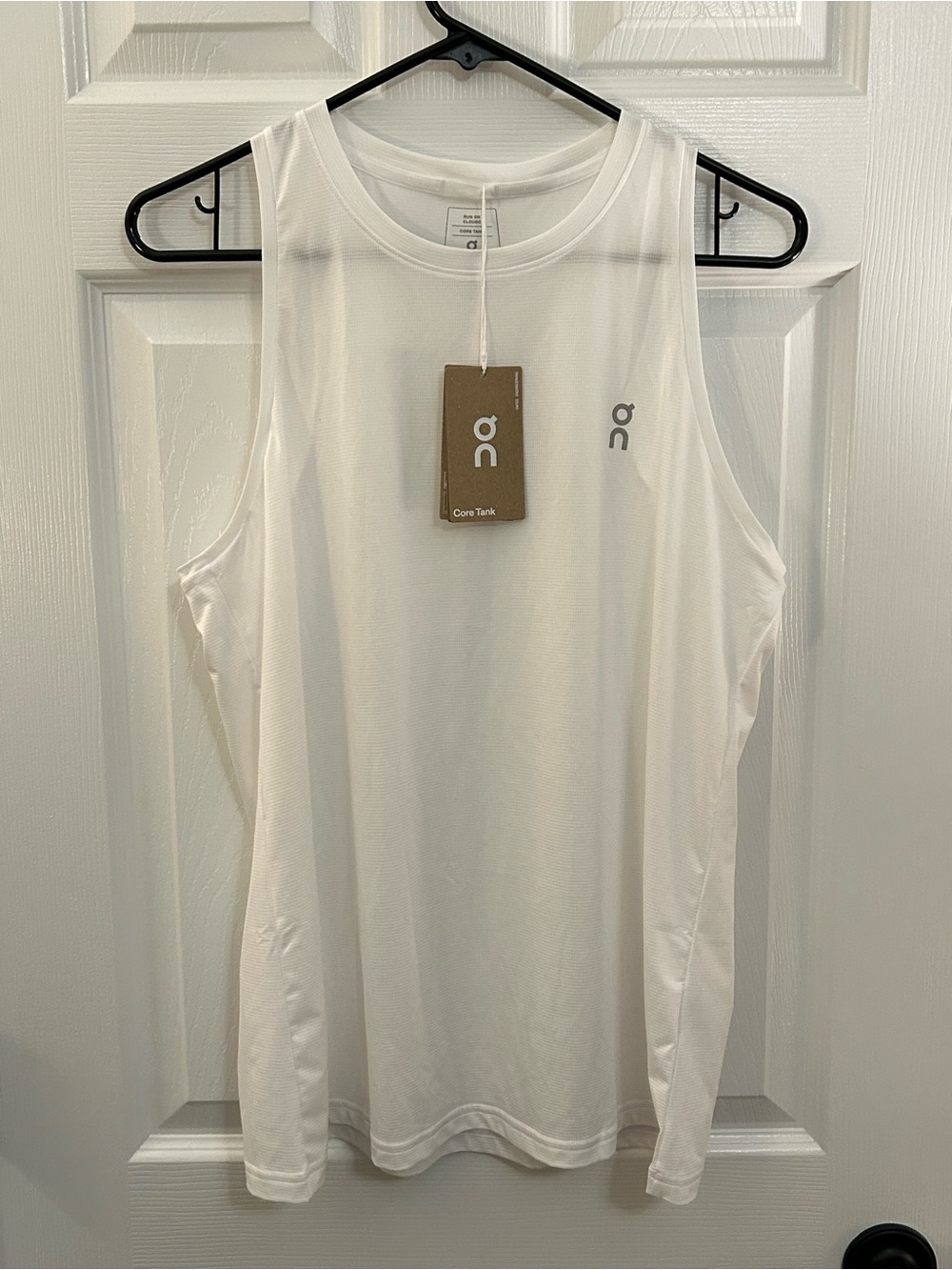 On Running Core Tank Women’s Large White NWT Running Athletic Top